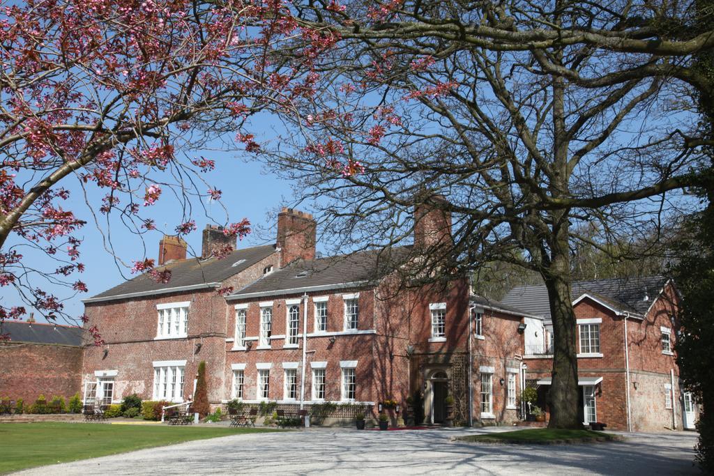 Singleton Lodge Country House Hotel Poulton-le-Fylde Exteriör bild