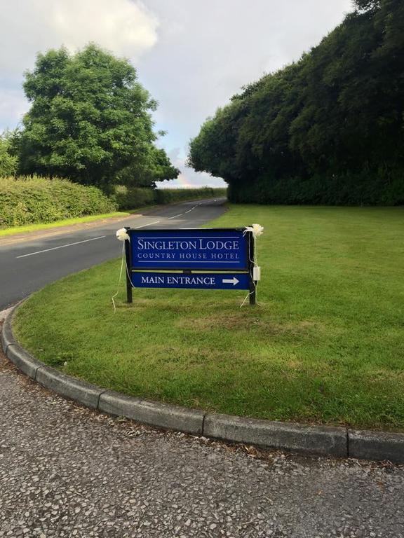 Singleton Lodge Country House Hotel Poulton-le-Fylde Exteriör bild